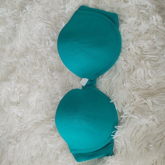 Xhilaration multi way strapless bra - Picture 1 of 3